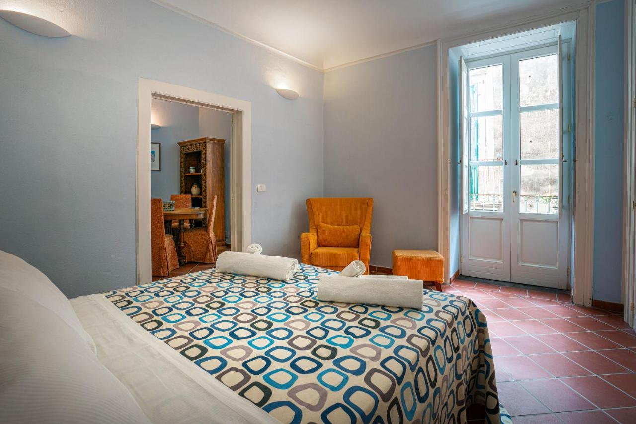 I Tre Balconi Di Via Roma Apartment Сиракуза Екстериор снимка